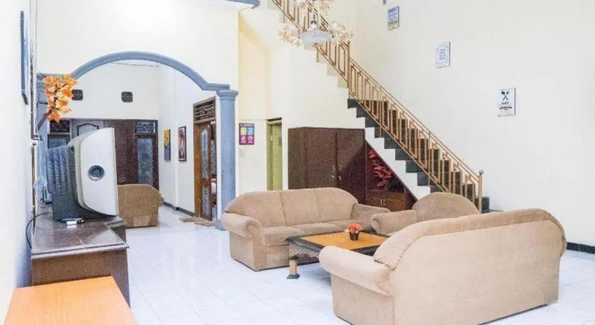 OYO 643 Al Thalib 8 Syariah