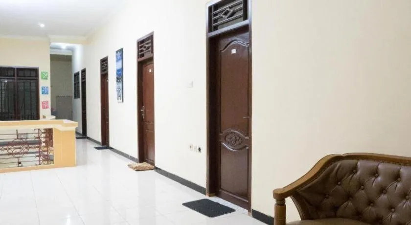 OYO 643 Al Thalib 8 Syariah