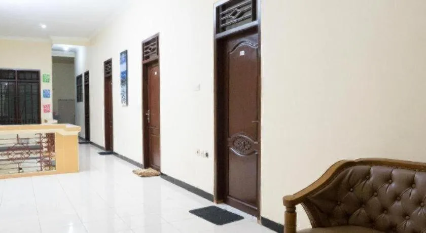 OYO 643 Al Thalib 8 Syariah