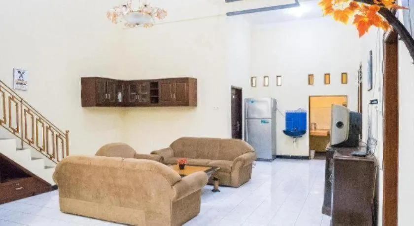 OYO 643 Al Thalib 8 Syariah