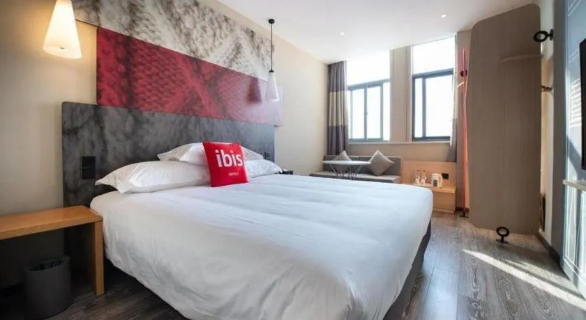 Bed in Ibis Lianyungang Guanyun County Downtown Hotel Hotel