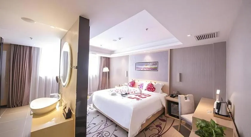 Bed in Lavande Hotel Beijing Guanganmen Lize Commercial Zone