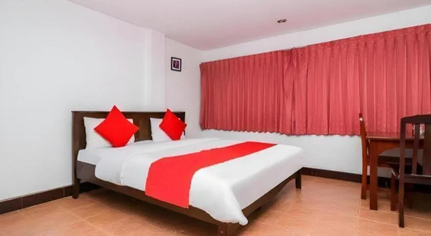 Bed in Hotel Jomtien View Paradise