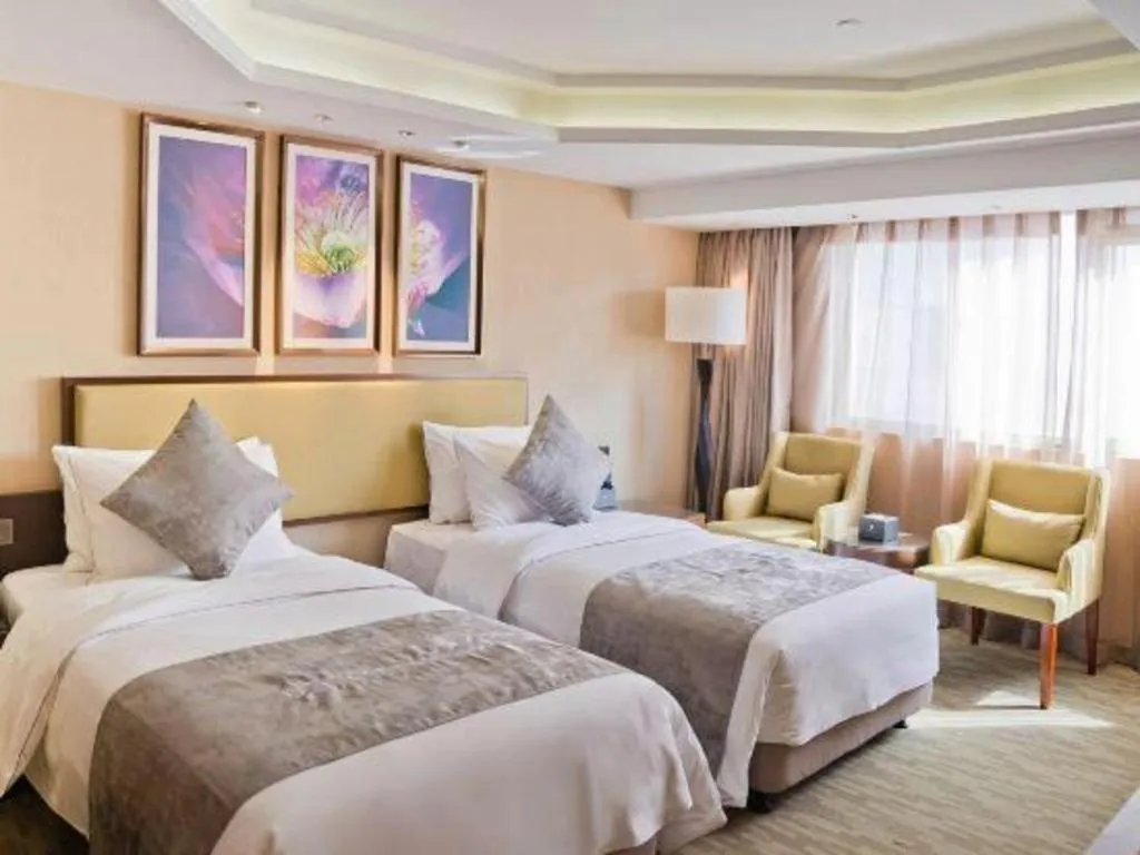 Bed in New Regent Hotel