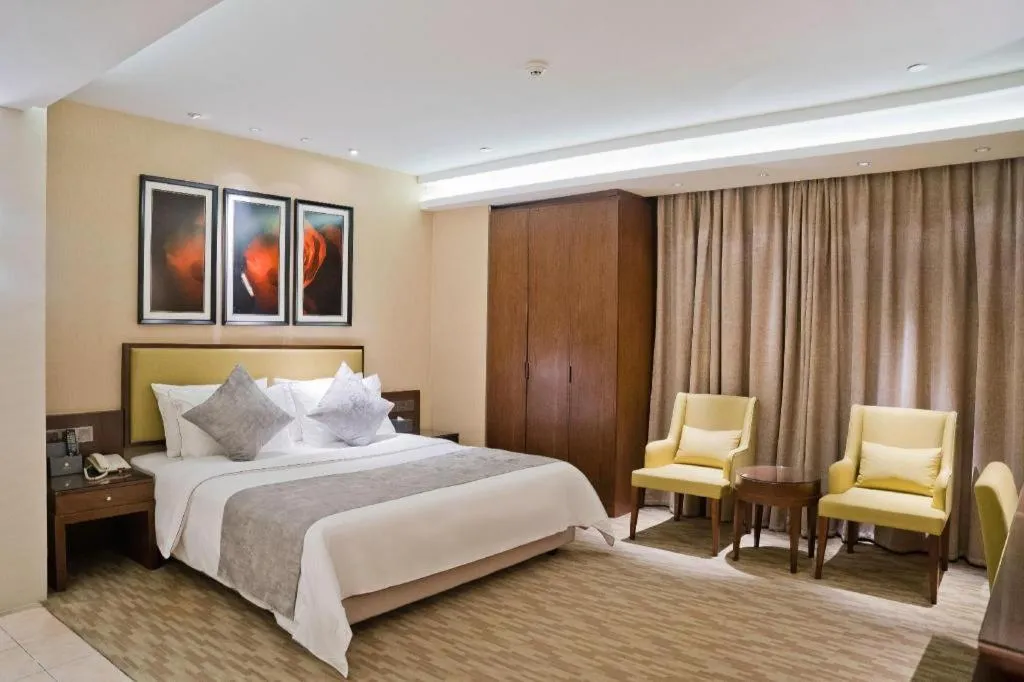 Bed in New Regent Hotel