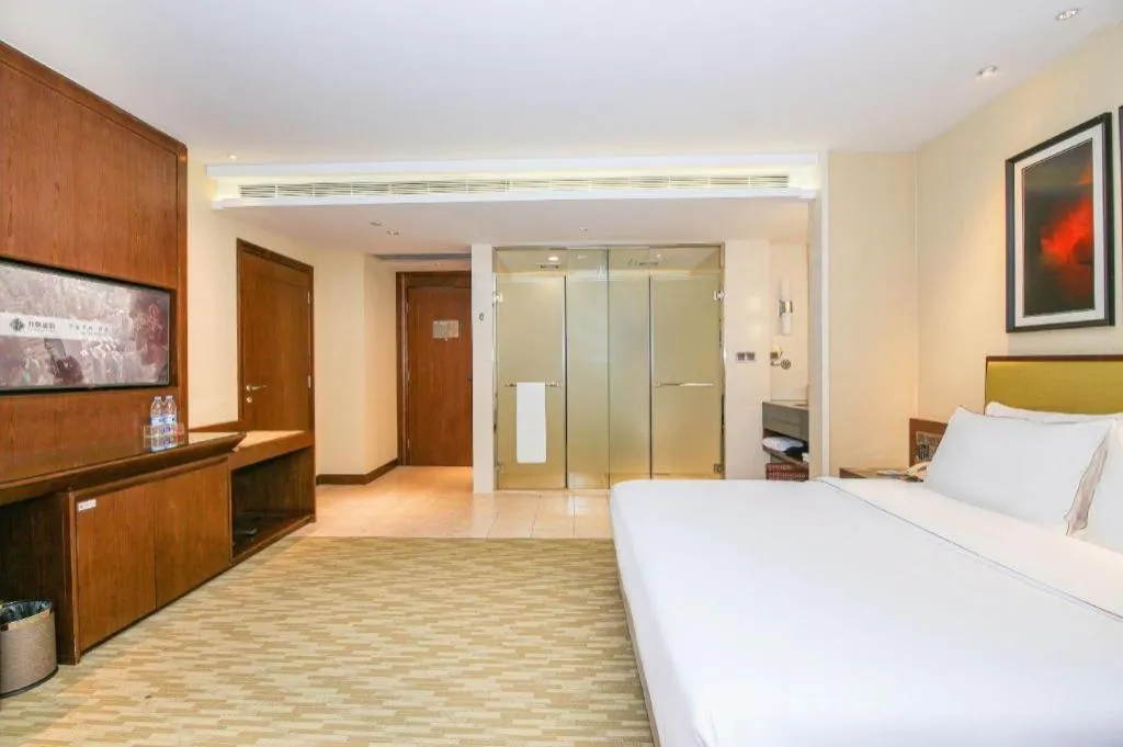 Bed in New Regent Hotel