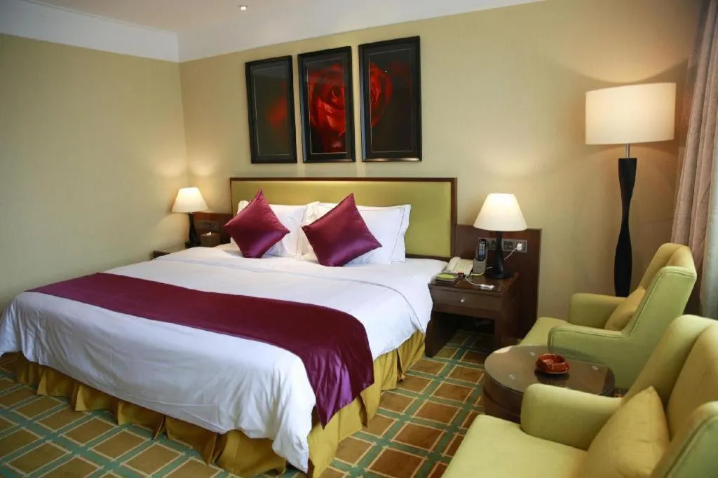 Bed in New Regent Hotel