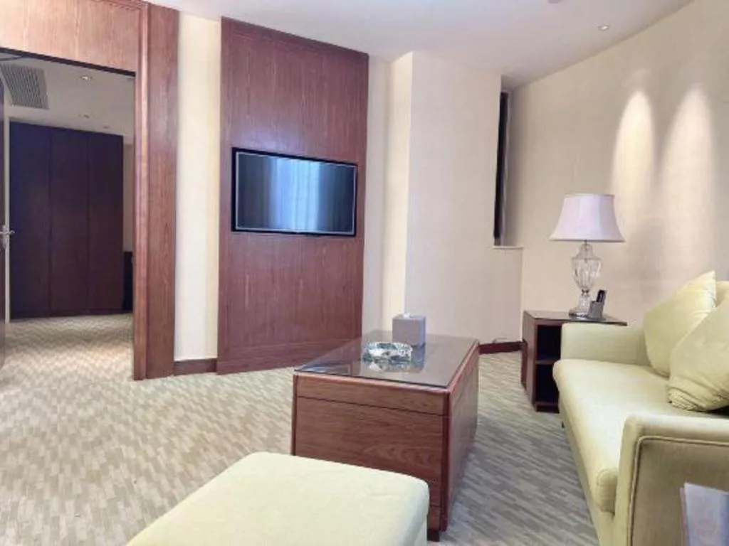 Bed in New Regent Hotel