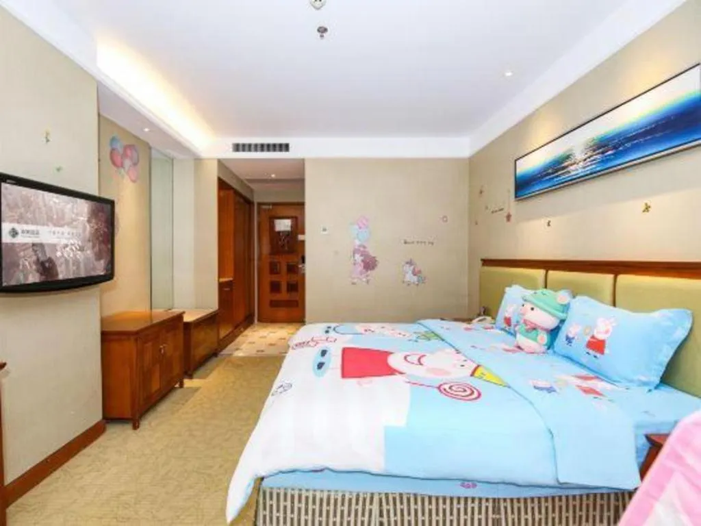 Bed in New Regent Hotel