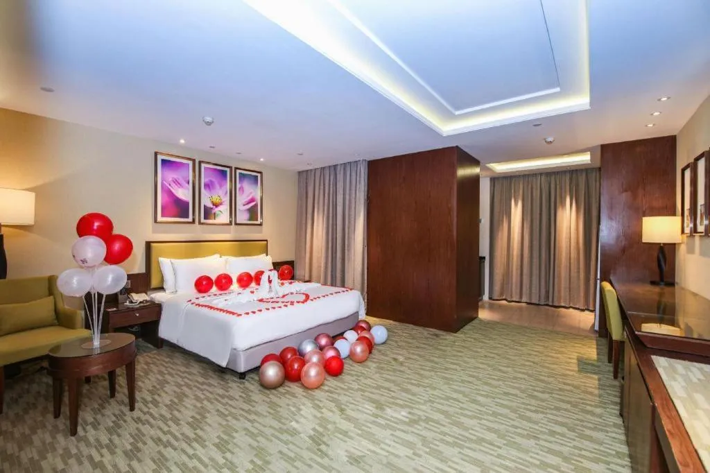 Bed in New Regent Hotel