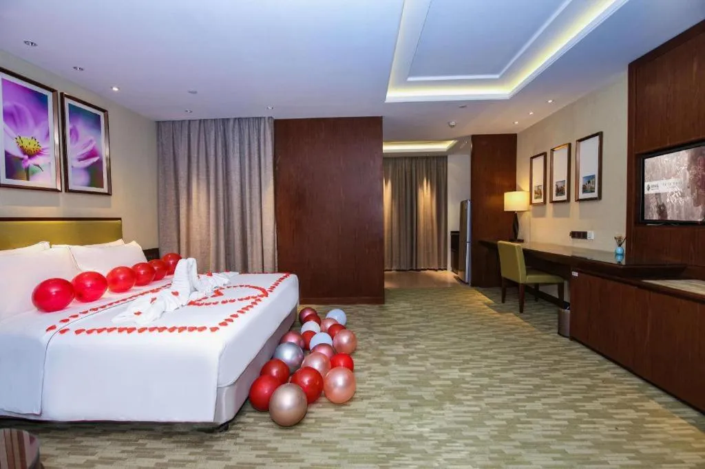 Bed in New Regent Hotel