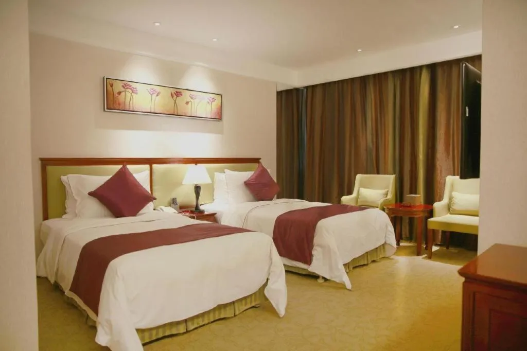 Bed in New Regent Hotel