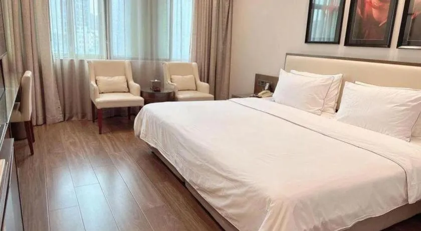 Bed in New Regent Hotel