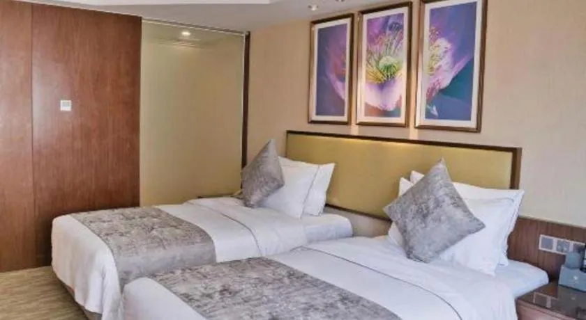 Bed in New Regent Hotel