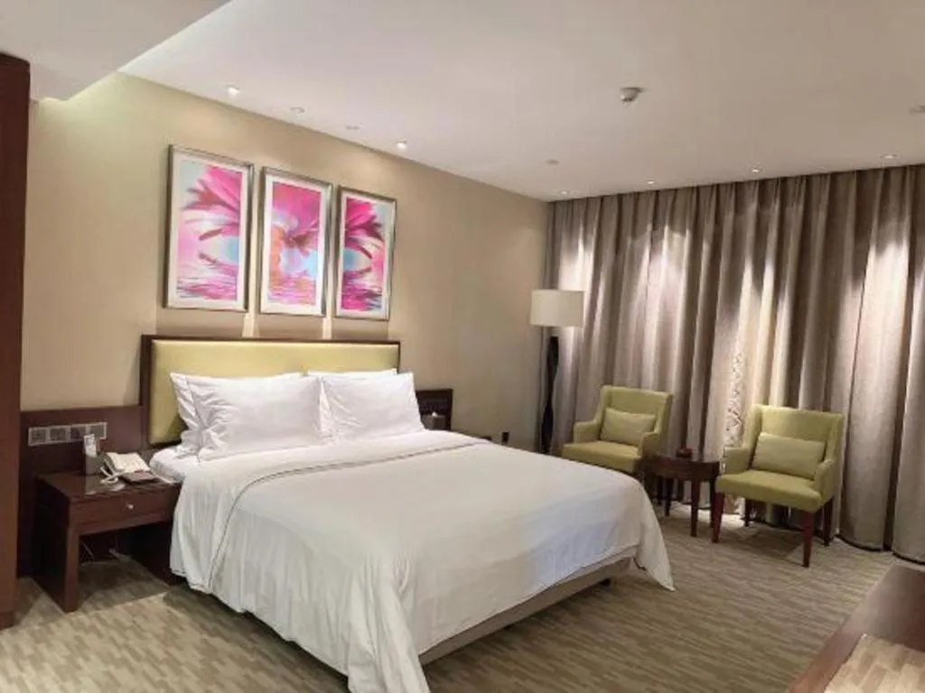 Bed in New Regent Hotel