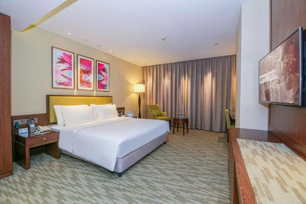 Bed in New Regent Hotel