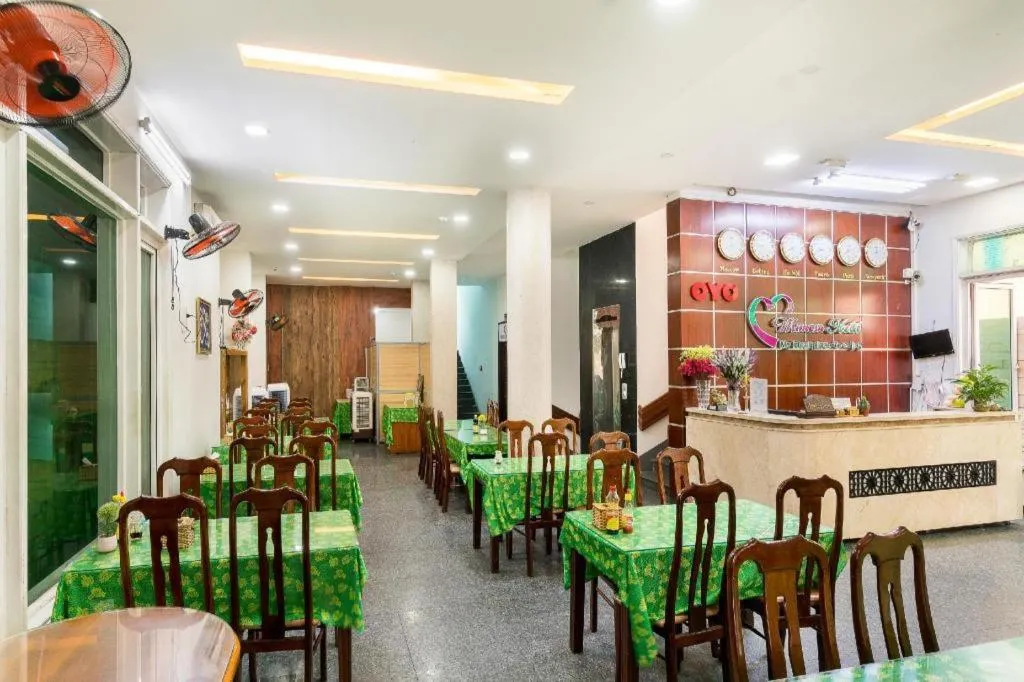 OYO 280 Mimosa Hotel Danang near Da Nang General Hospital