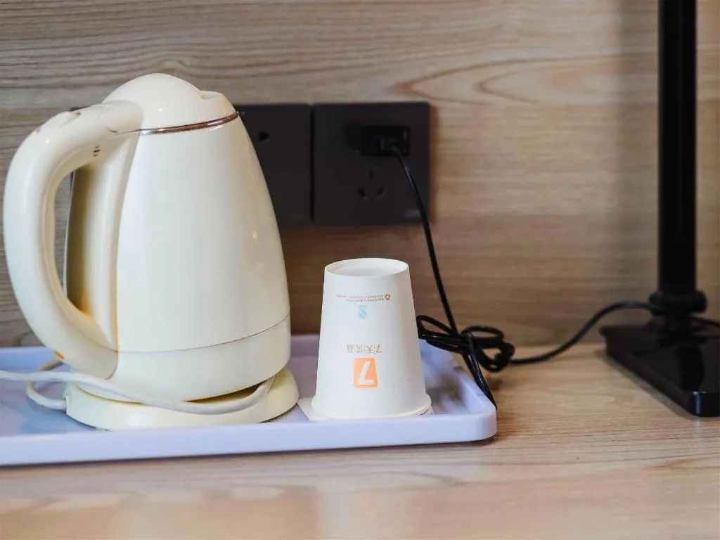 7 Days Premium·Tianjin Gulou Metro Station Joy City