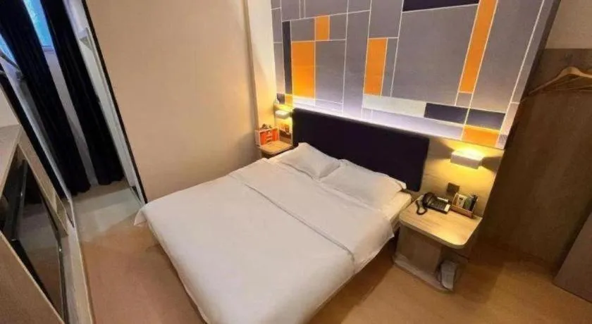 Bed in 7 Days Premium·Tianjin Gulou Metro Station Joy City