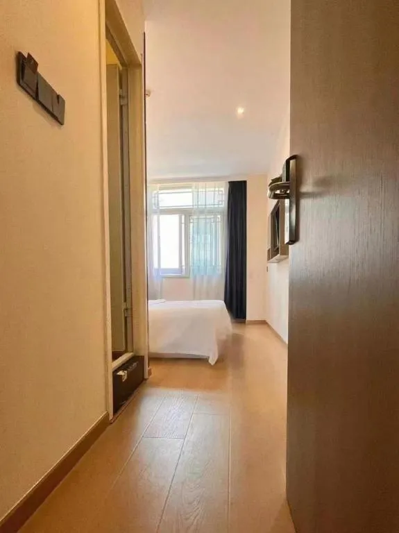 Bed in 7 Days Premium·Tianjin Gulou Metro Station Joy City