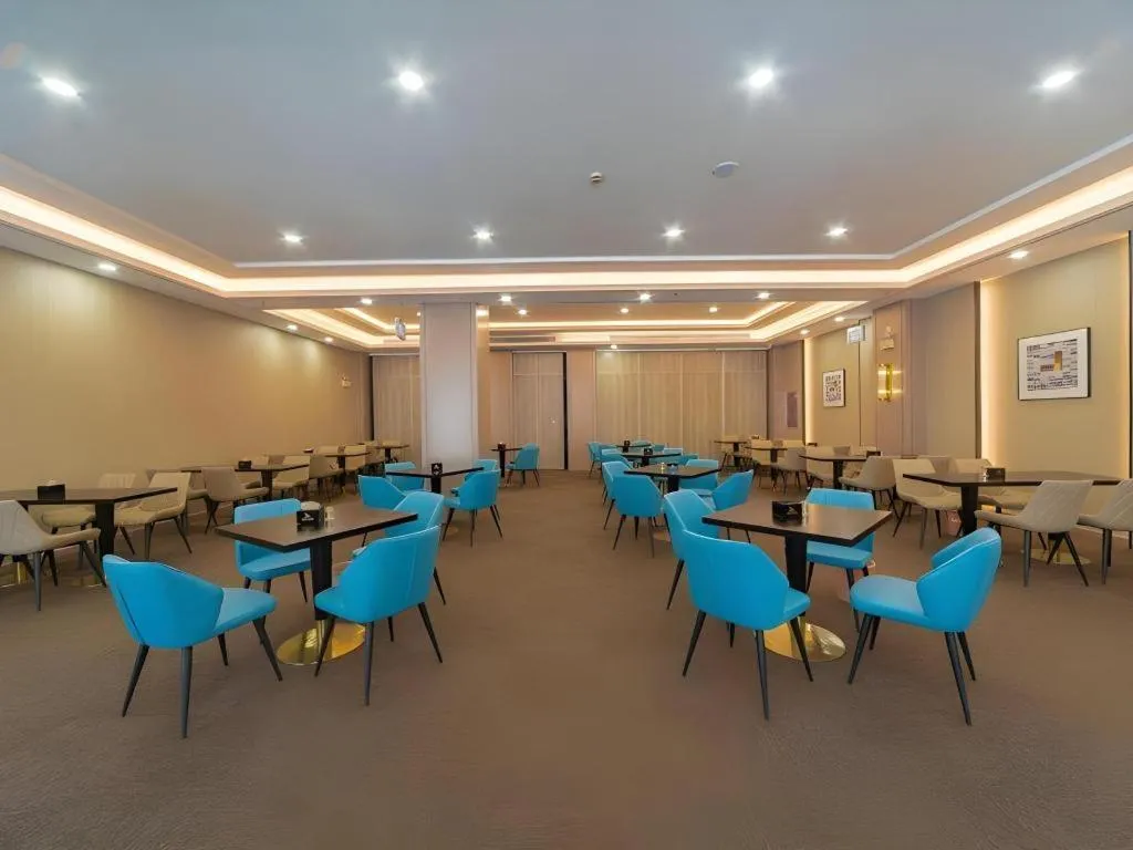 GreenTree Eastern Dali Railway Station Hotel