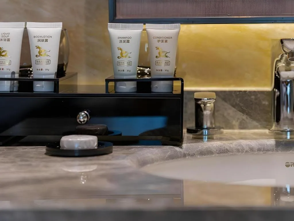 GreenTree Eastern Dali Railway Station Hotel