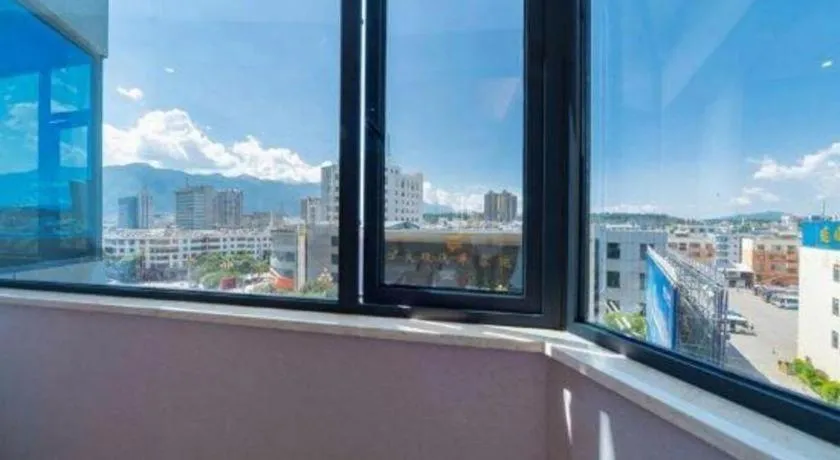 GreenTree Eastern Dali Railway Station Hotel