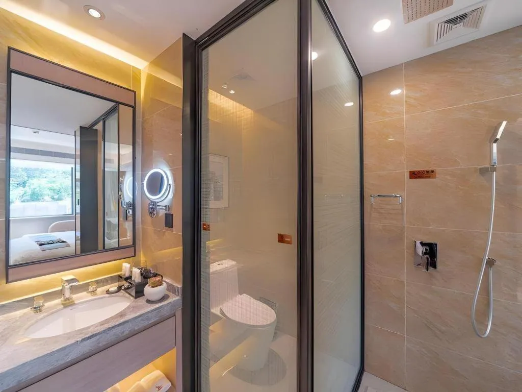 GreenTree Eastern Dali Railway Station Hotel