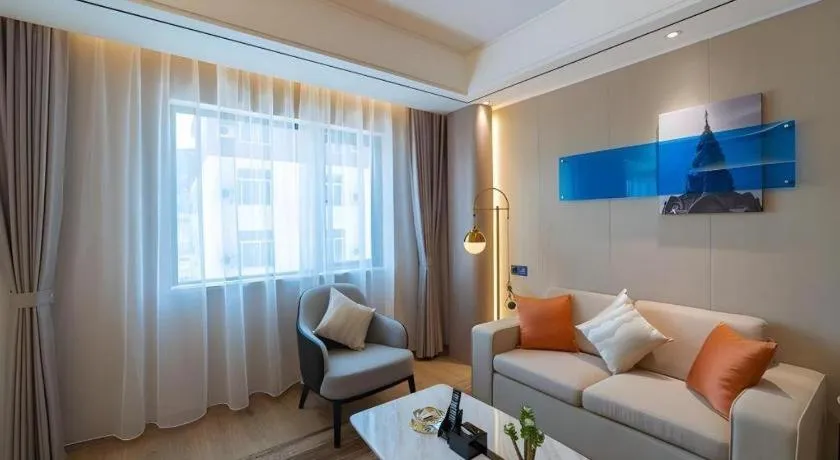 GreenTree Eastern Dali Railway Station Hotel