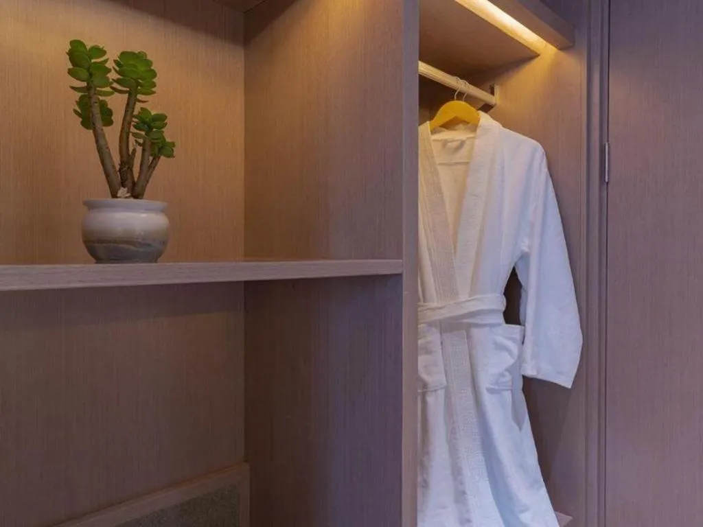 GreenTree Eastern Dali Railway Station Hotel