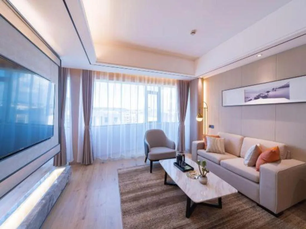 GreenTree Eastern Dali Railway Station Hotel