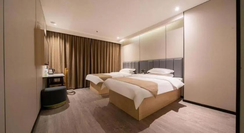 Bed in GreenTree Inn Shanghai Railway Station Macao Road