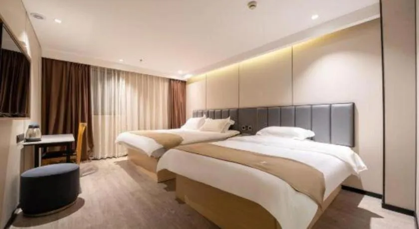 Bed in GreenTree Inn Shanghai Railway Station Macao Road