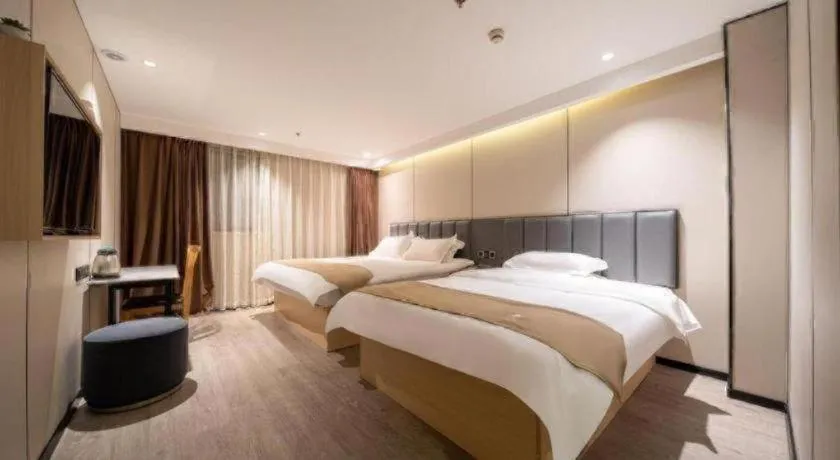 Bed in GreenTree Inn Shanghai Railway Station Macao Road