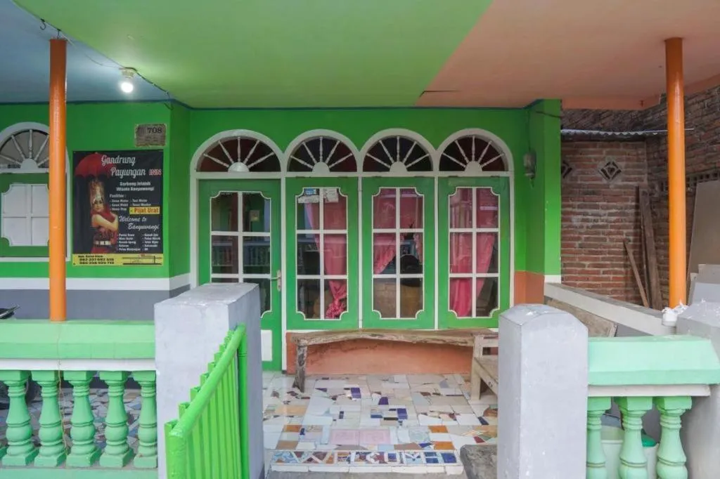 SPOT ON 1762 Gandrung Payungan Family Inn