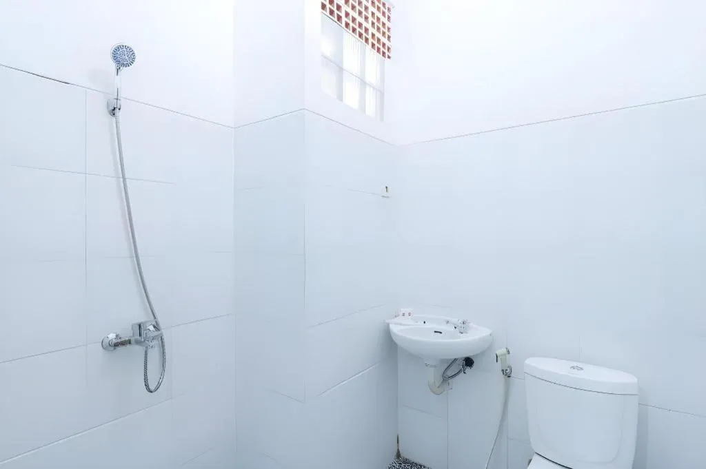 OYO 1755 De'balcon Accomodation Near Ngurah Rai Airport