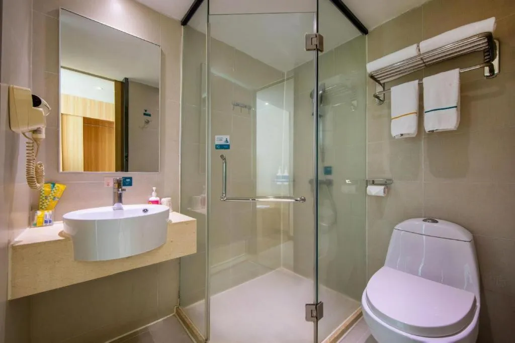 City Comfort Inn Zhanjiang Shimao Building Chikan Old Street