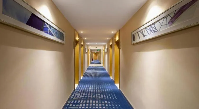 City Comfort Inn Zhanjiang Shimao Building Chikan Old Street