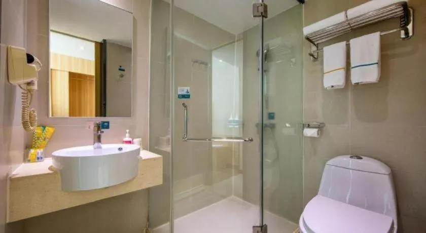 City Comfort Inn Zhanjiang Shimao Building Chikan Old Street