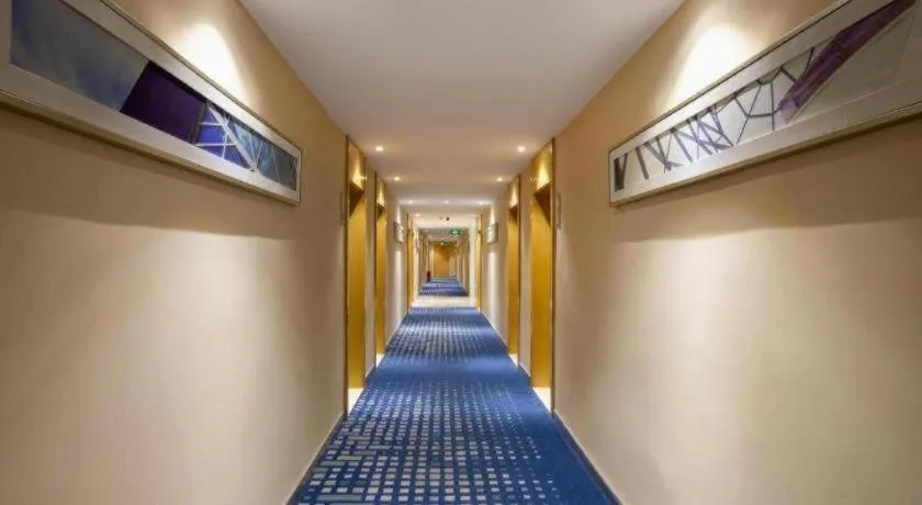 City Comfort Inn Zhanjiang Shimao Building Chikan Old Street