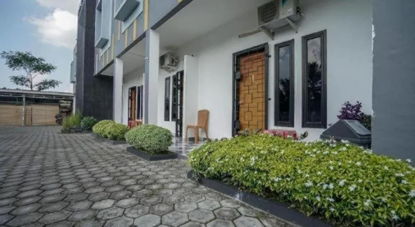 Hotel O Green Palm Kostel Syariah