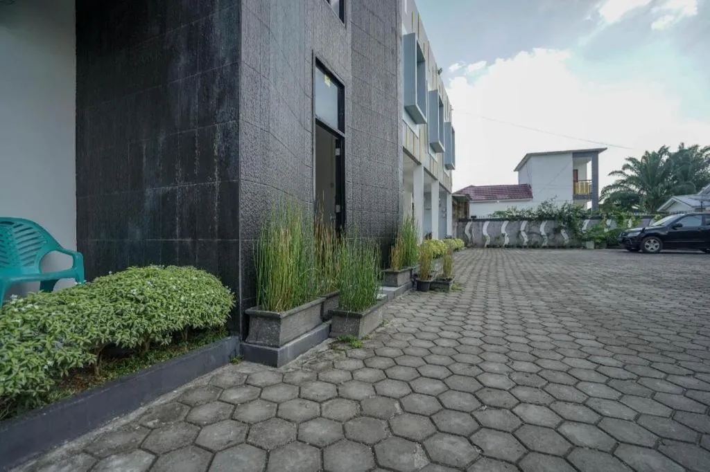 Hotel O Green Palm Kostel Syariah