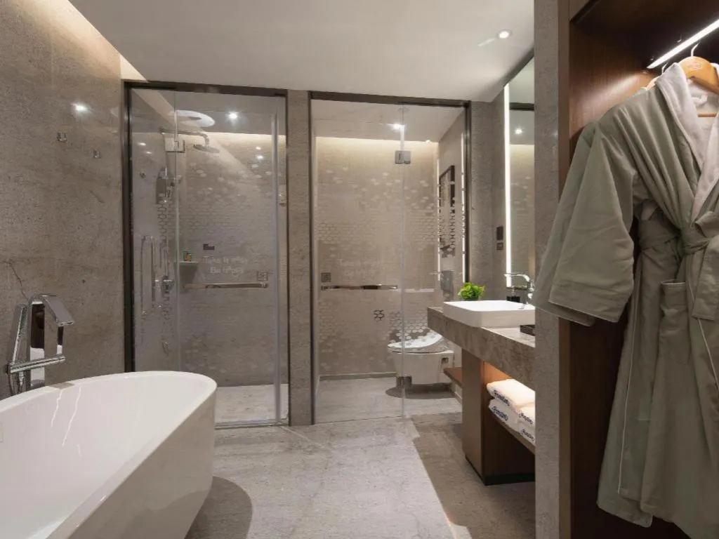 Hampton by Hilton Sanya Weiming Lake Park