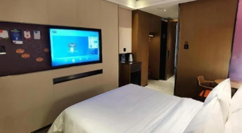 Bed in Hampton by Hilton Sanya Weiming Lake Park