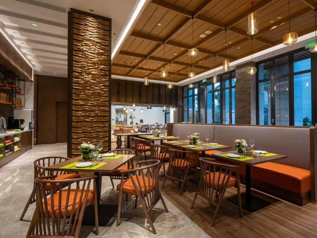 Hampton by Hilton Sanya Weiming Lake Park