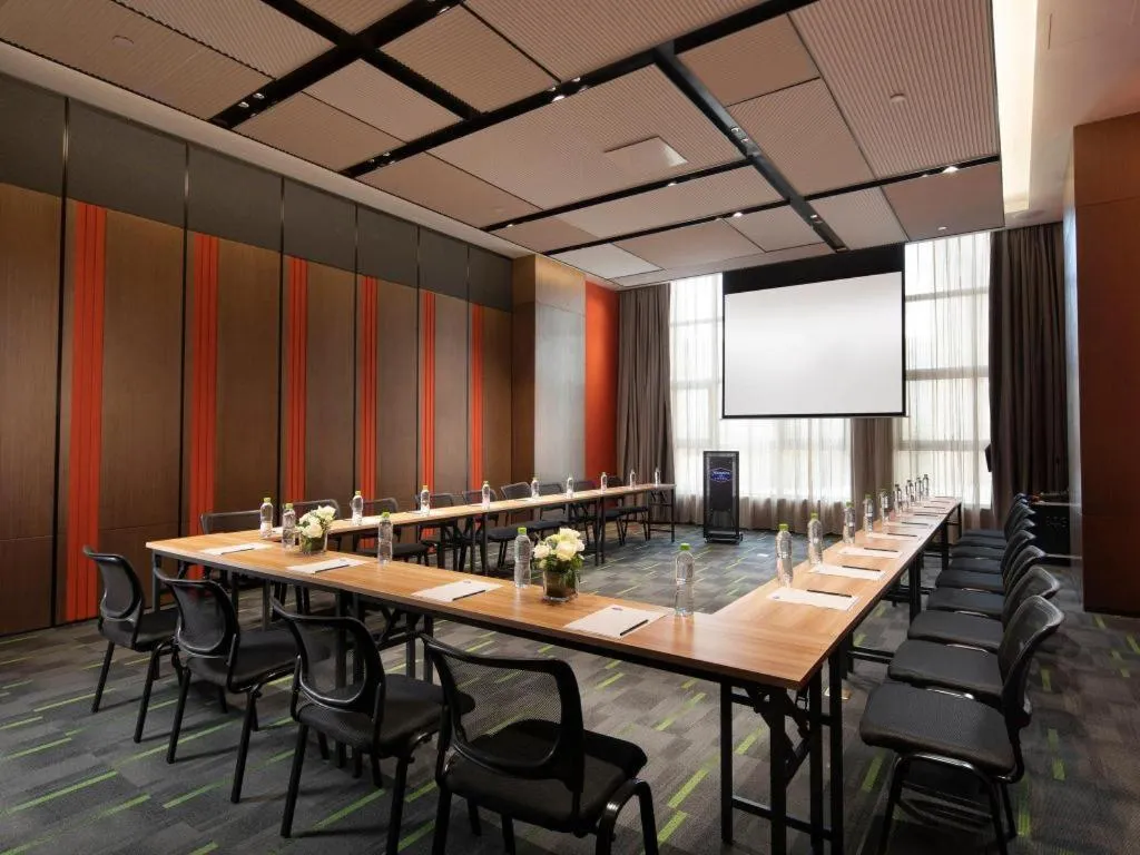 Hampton by Hilton Sanya Weiming Lake Park