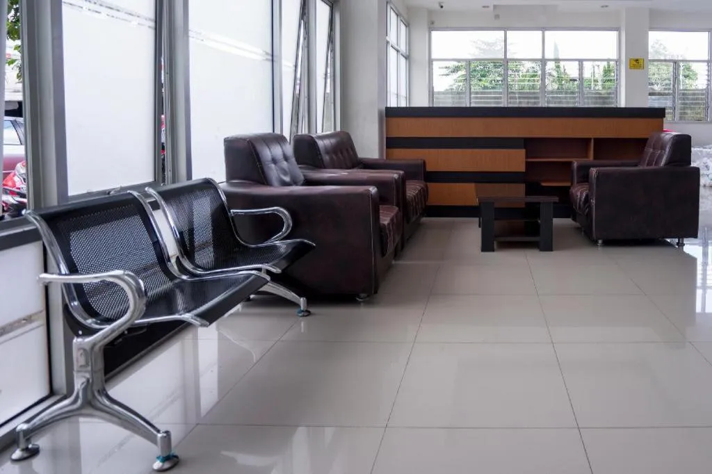 OYO 2695 D'es Guest House