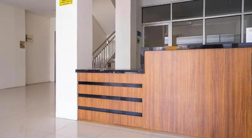 OYO 2695 D'es Guest House