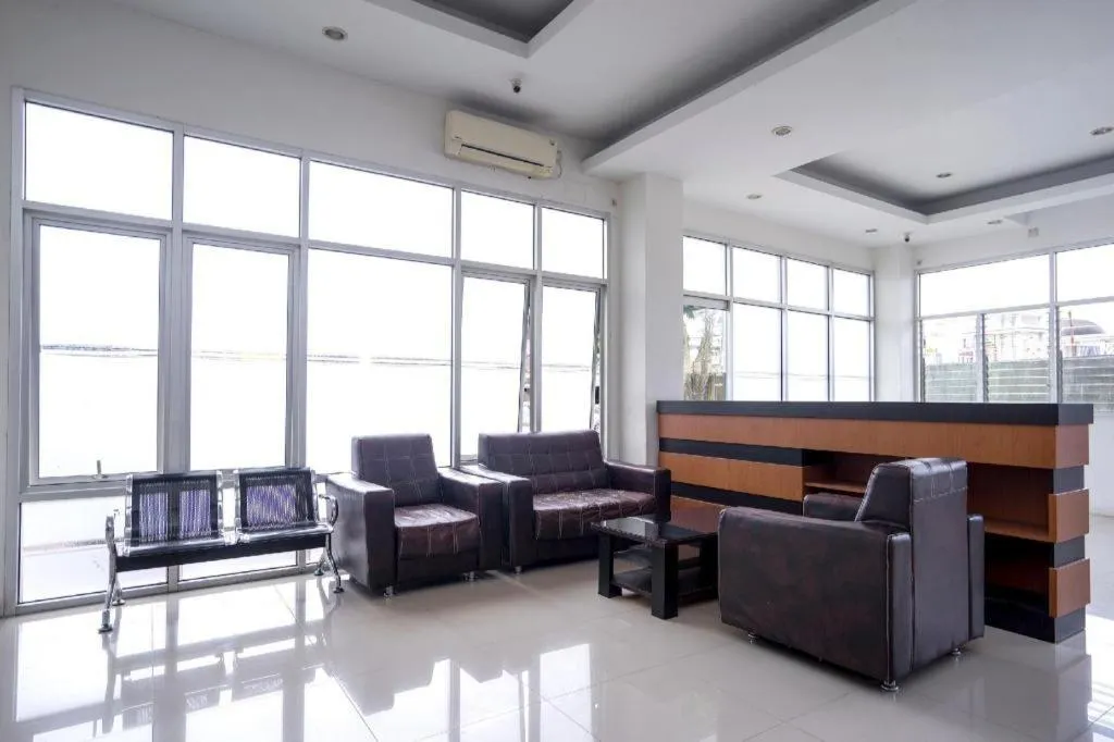 OYO 2695 D'es Guest House