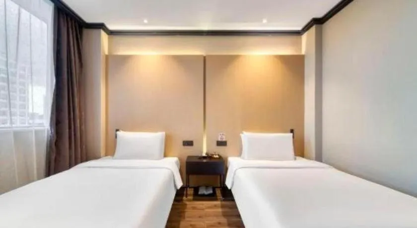 Bed in Atour Light Hotel Hangzhou Future Sci-Tech City